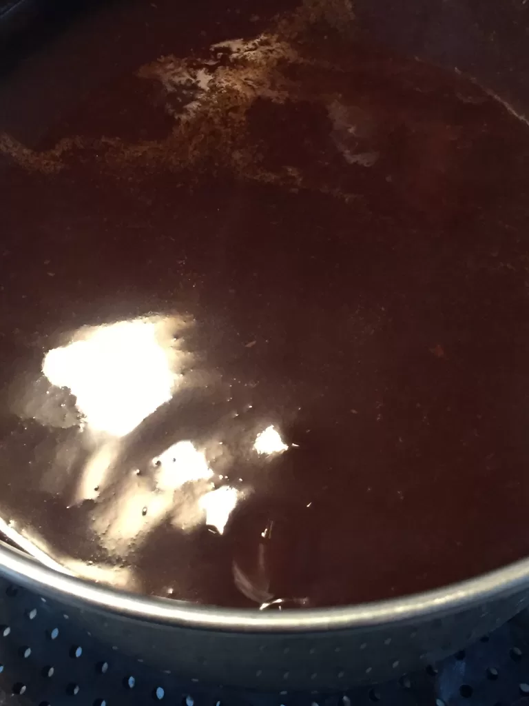 Demi Glace simmering